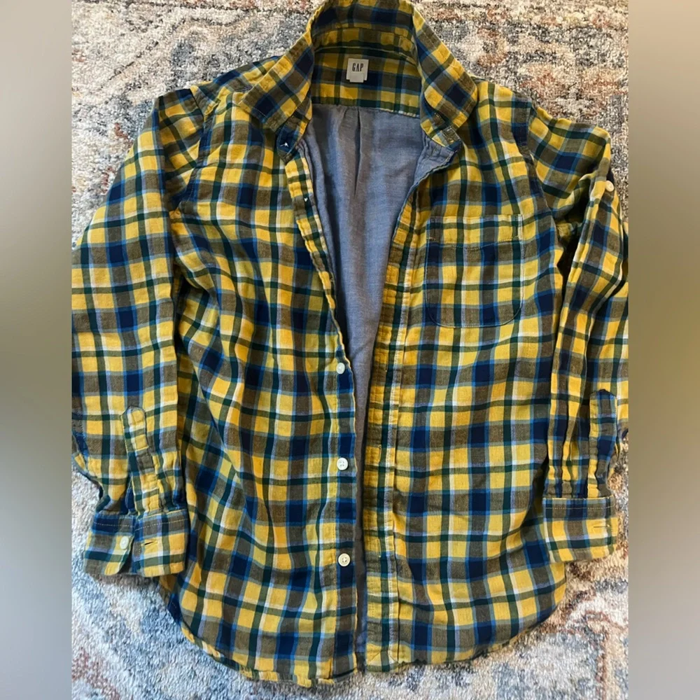 Gap Button Down Shirt‎ Plaid